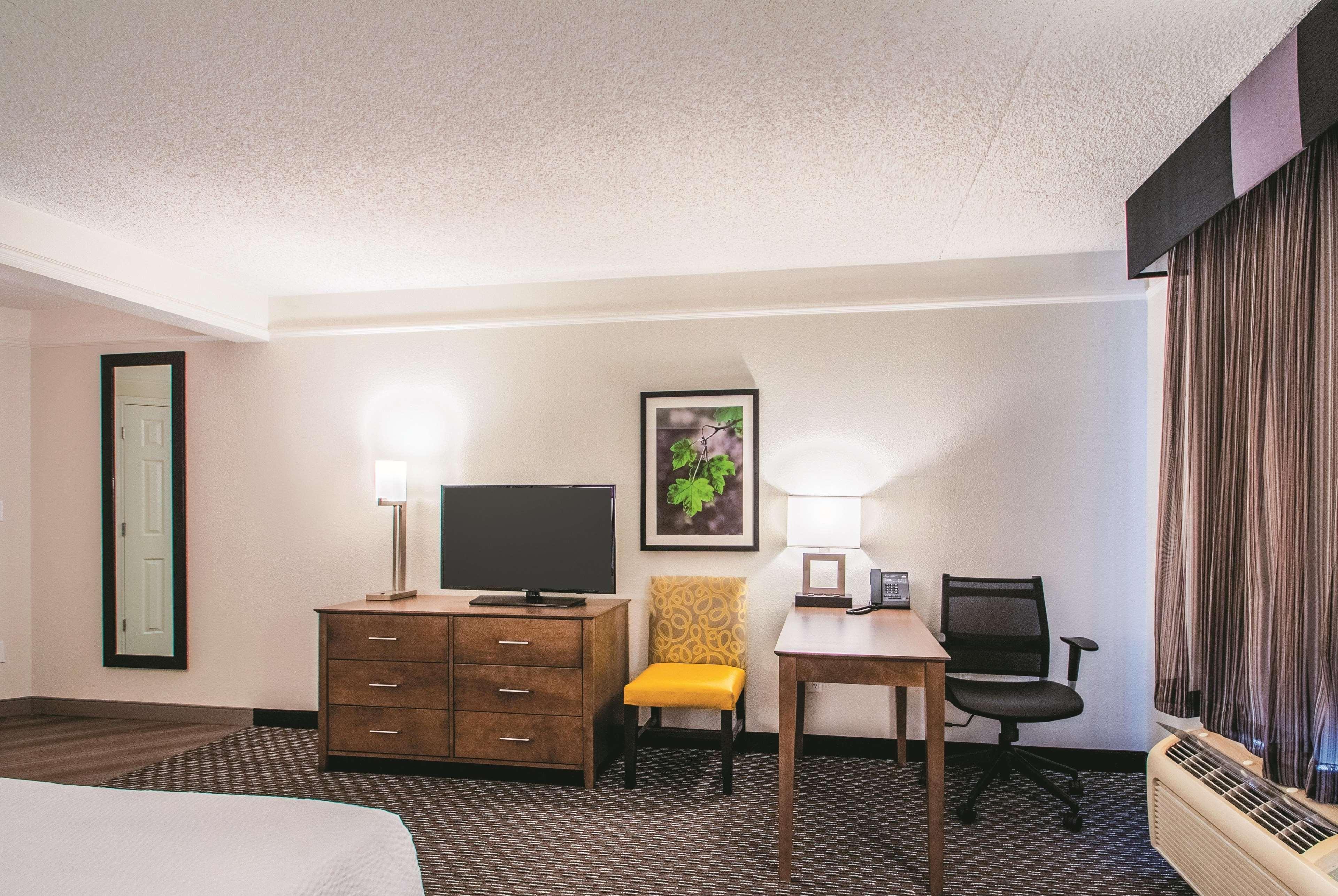 La Quinta By Wyndham Orem University Pwy Provo Exterior photo